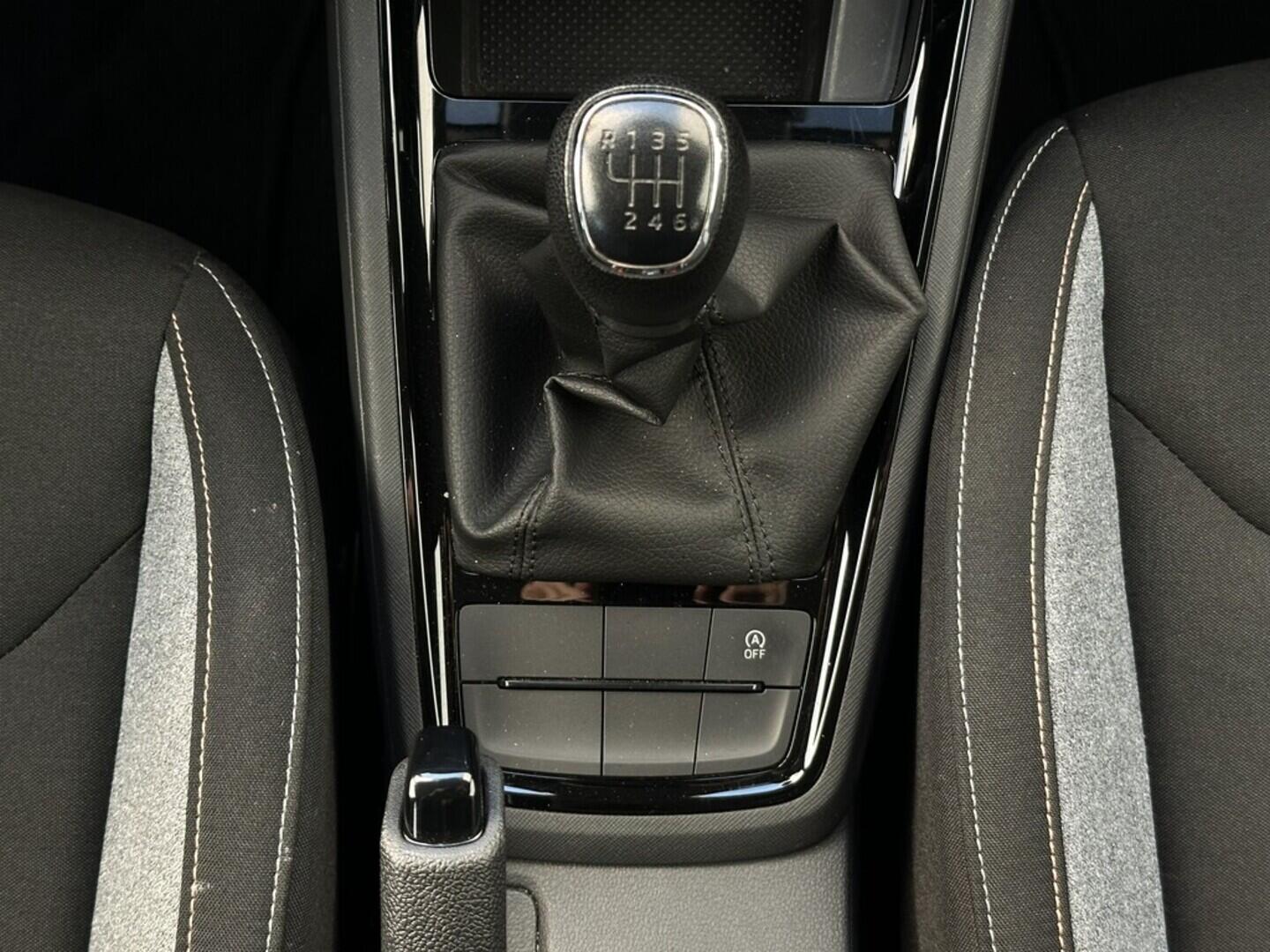 O619V07465_27.webp_KAMIQ Selection 1.0 TSI 85 kW manuál, DPH