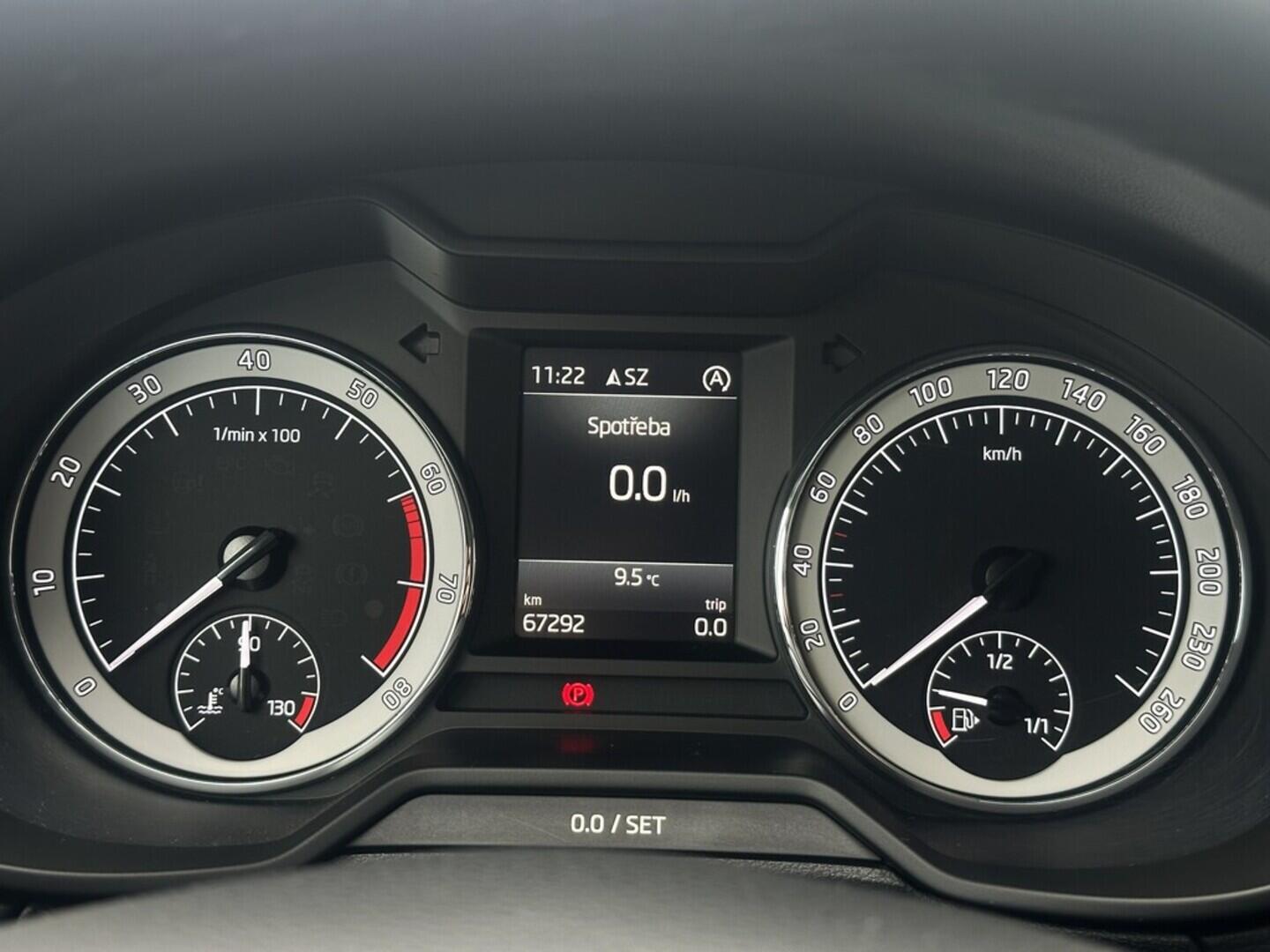 O619V07467_19.webp_OCTAVIA Style 1.4 TSI 110 kW manuál