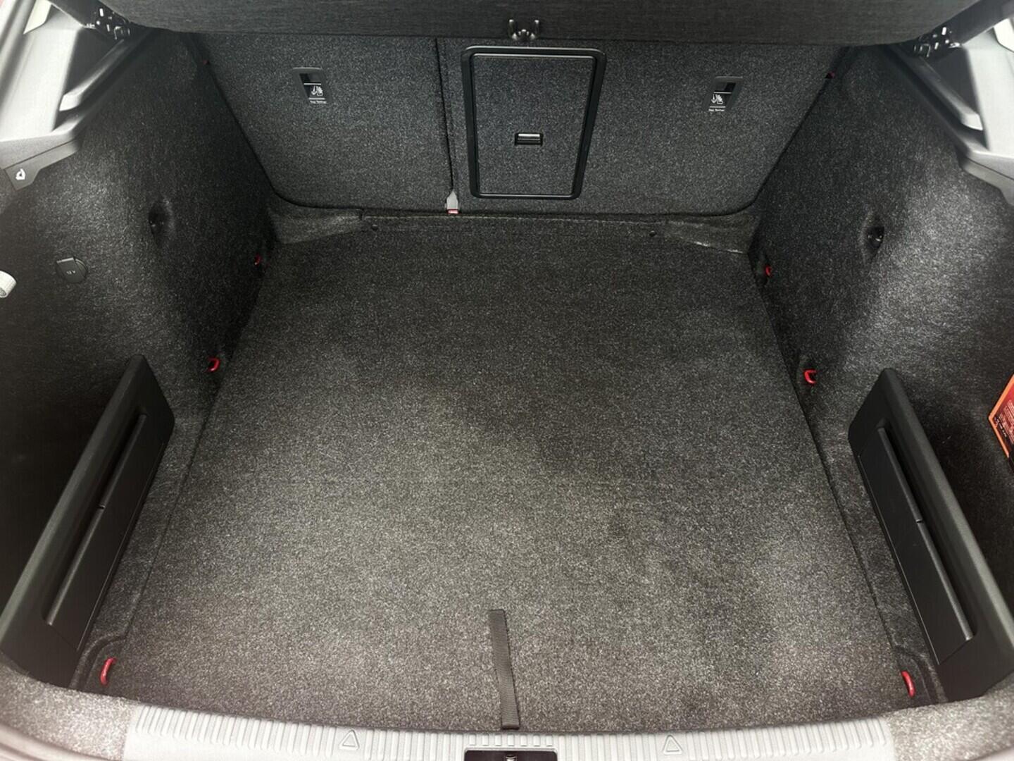 O619V07467_32.webp_OCTAVIA Style 1.4 TSI 110 kW manuál