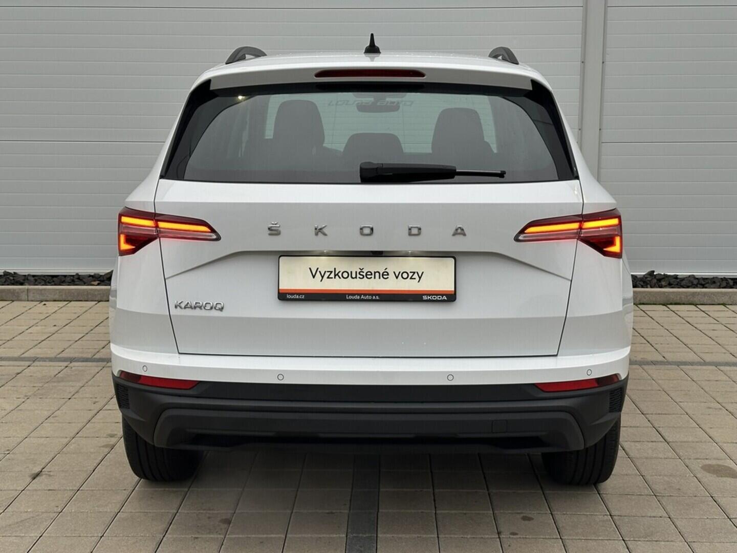 O619V07468_15.webp_KAROQ Ambition 1.5 TSI 110 kW manuál, DPH