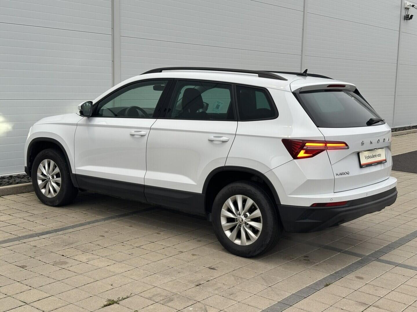 O619V07468_16.webp_KAROQ Ambition 1.5 TSI 110 kW manuál, DPH