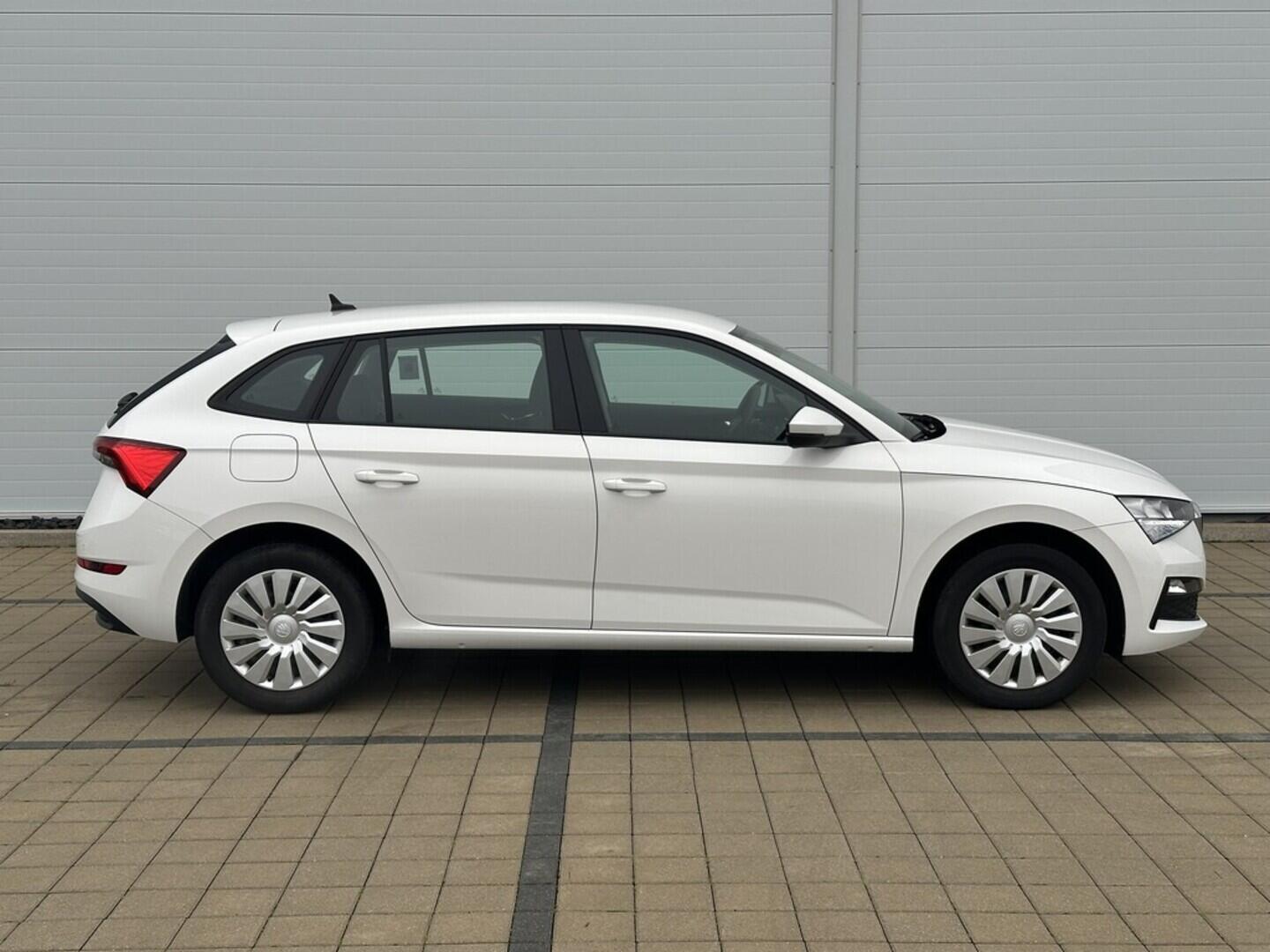 O619V07469_13.webp_SCALA Ambition 1.0 TSI 81 kW manuál, DPH