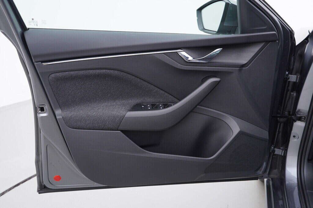 O619V07473_19.webp_SCALA Style 1.0 TSI 81 kW automat, DPH