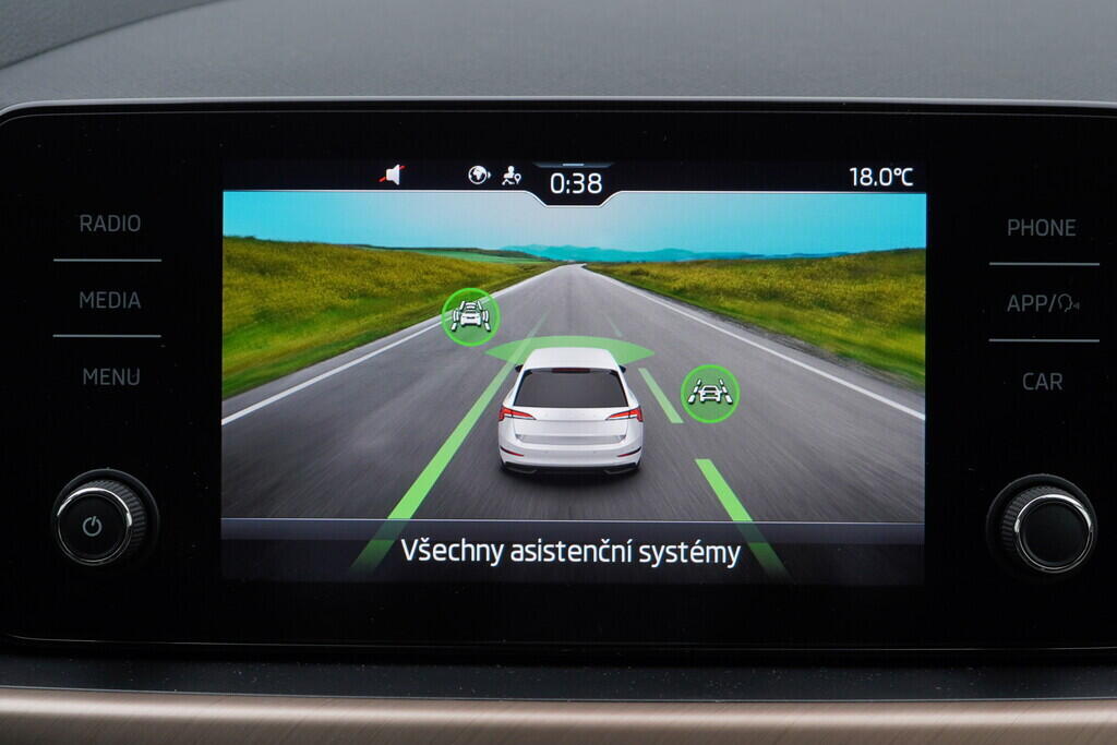 O619V07473_28.webp_SCALA Style 1.0 TSI 81 kW automat, DPH