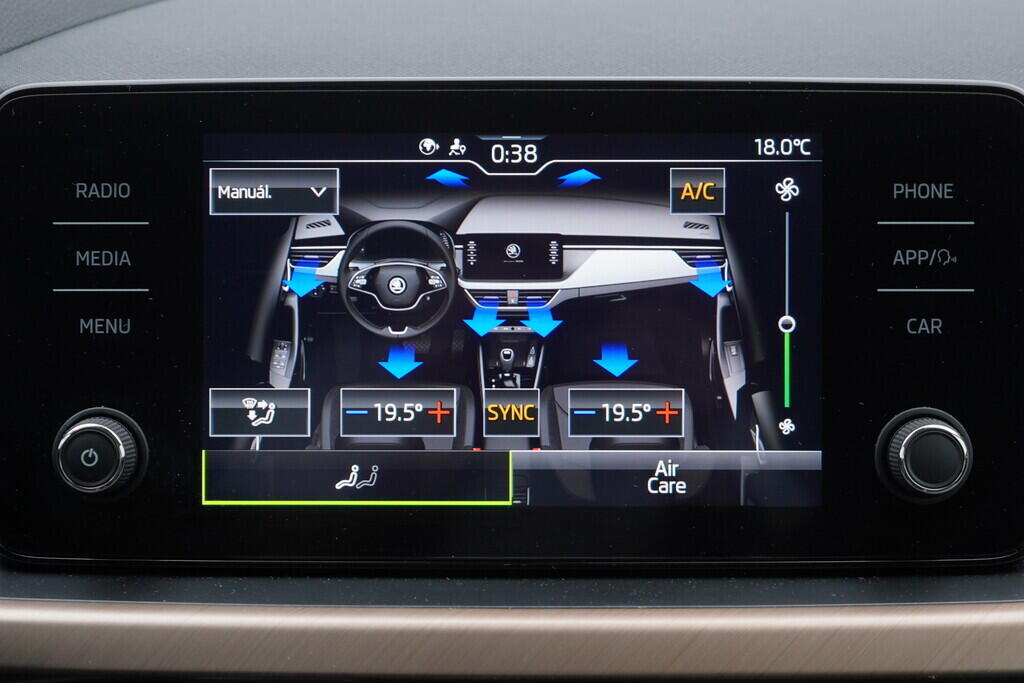 O619V07473_30.webp_SCALA Style 1.0 TSI 81 kW automat, DPH