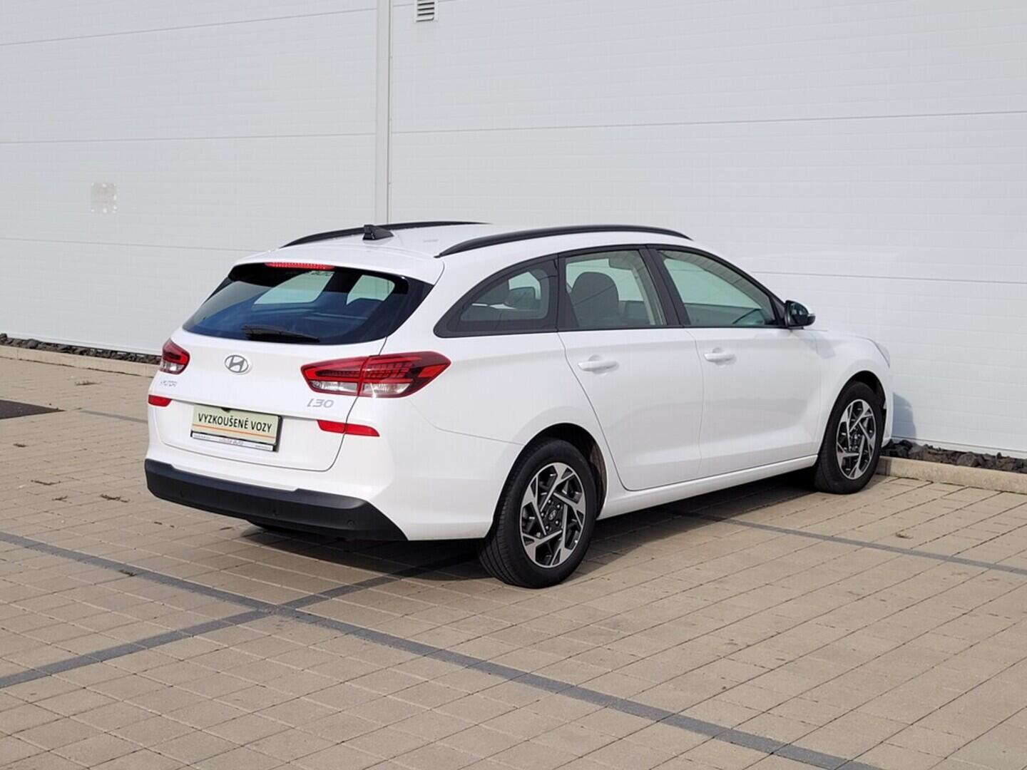 O619V07474_13.webp_I30 WG PD PE Smart  1.5  70 kW manuál, DPH