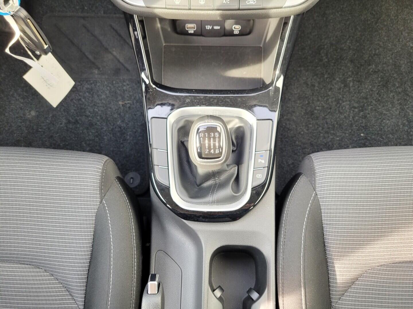 O619V07474_20.webp_I30 WG PD PE Smart  1.5  70 kW manuál, DPH