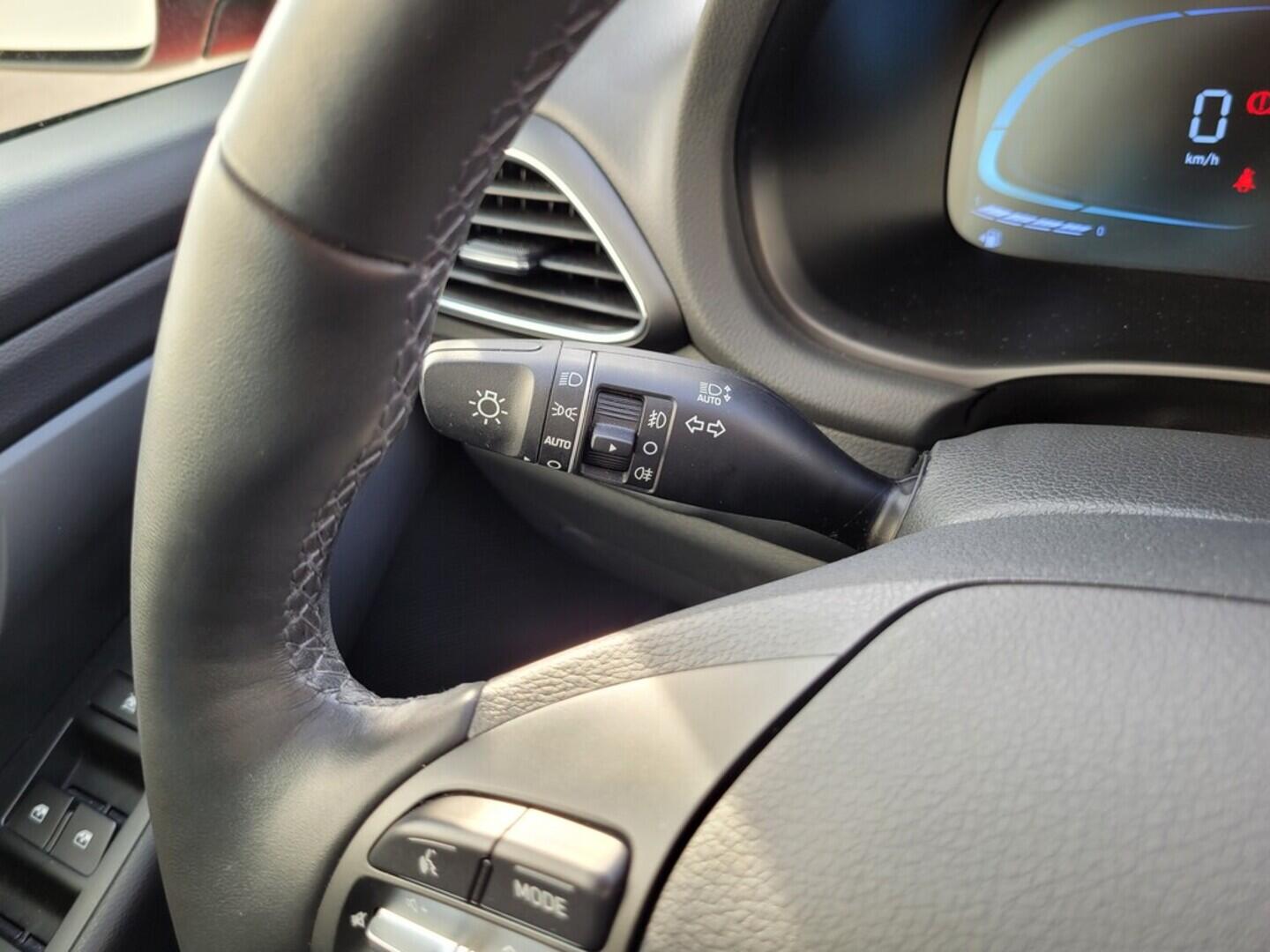 O619V07475_22.webp_I30 Smart 1.5  70 kW manuál, DPH