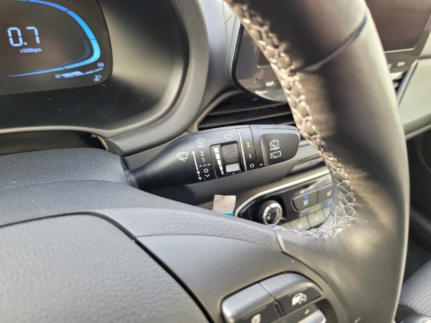 O619V07475_23.webp_I30 Smart 1.5  70 kW manuál, DPH