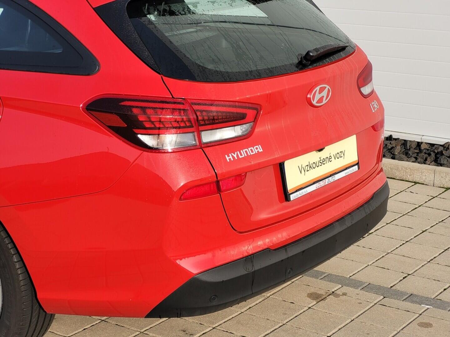 O619V07475_27.webp_I30 Smart 1.5  70 kW manuál, DPH