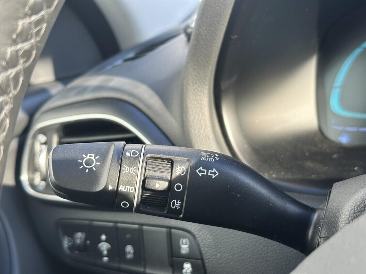 O619V07476_23.webp_I30 Smart 1.5  70 kW manuál, DPH