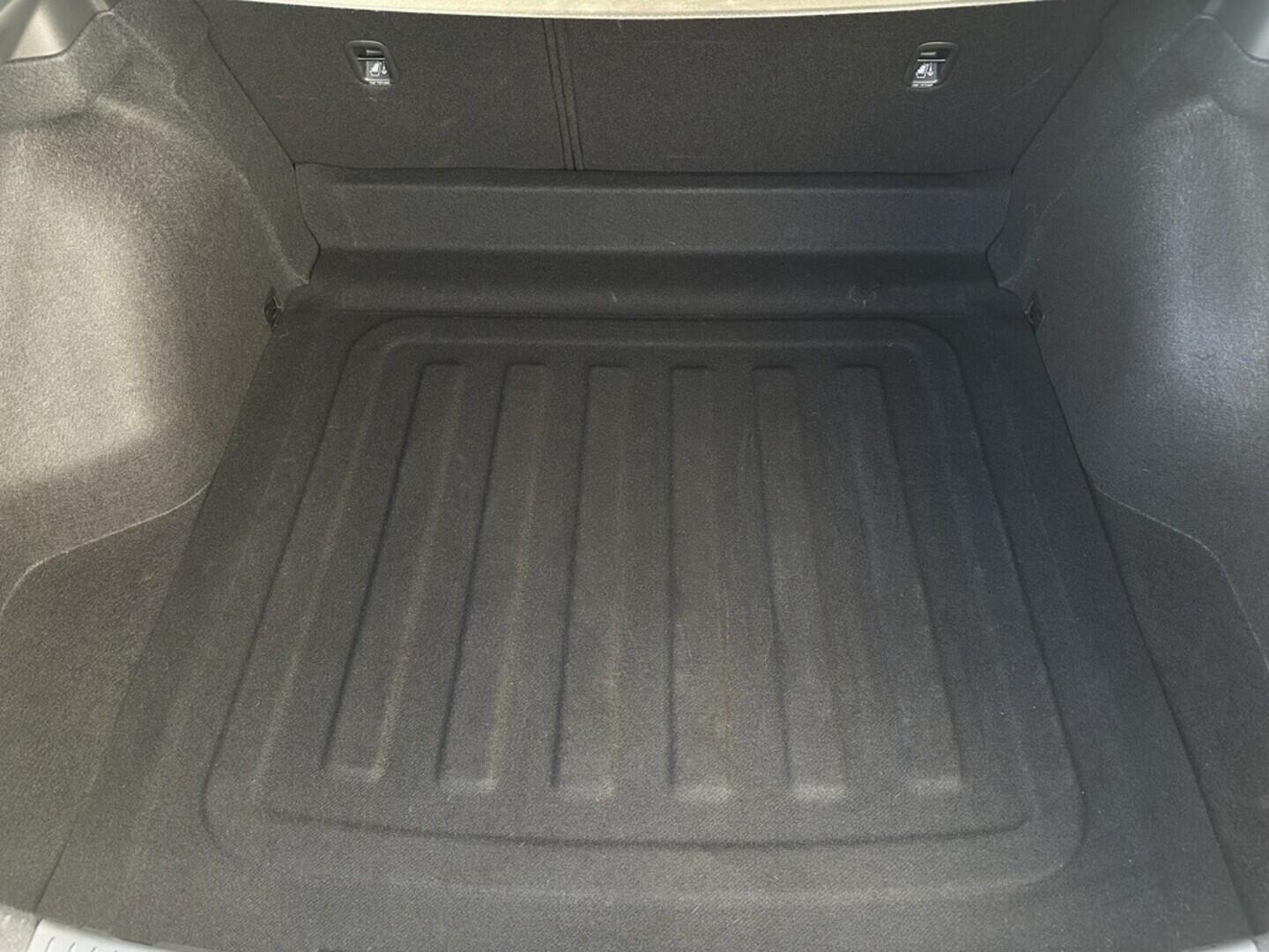 O619V07476_31.webp_I30 Smart 1.5  70 kW manuál, DPH