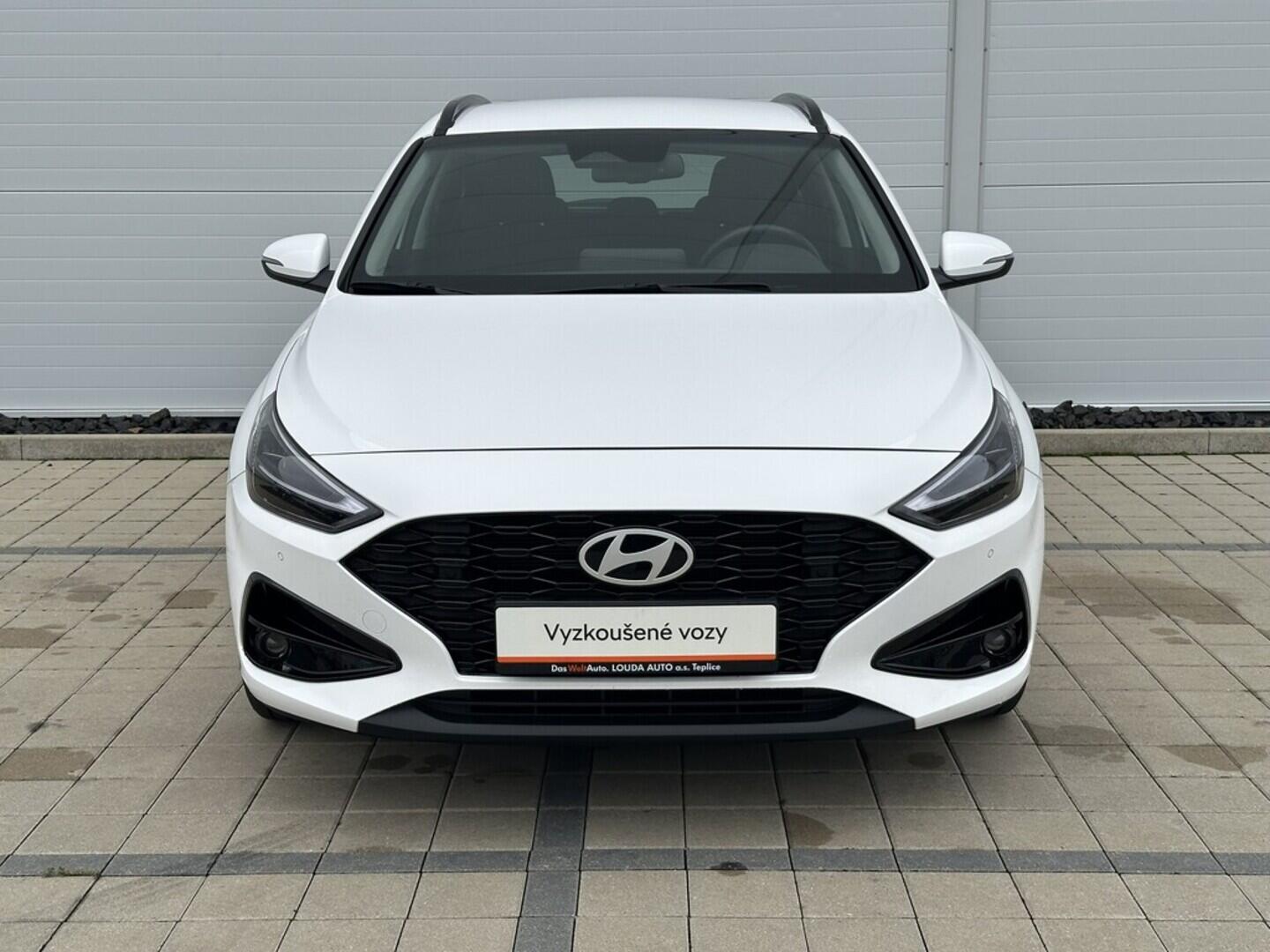 O619V07477_11.webp_I30 WG MY25 Style 1.5  70 kW manuál, DPH