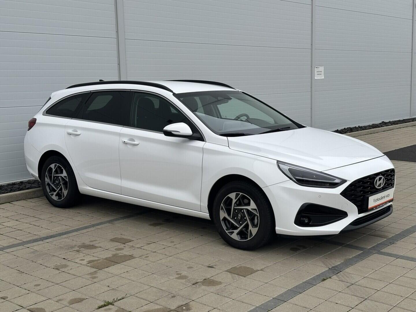 O619V07477_12.webp_I30 WG MY25 Style 1.5  70 kW manuál, DPH