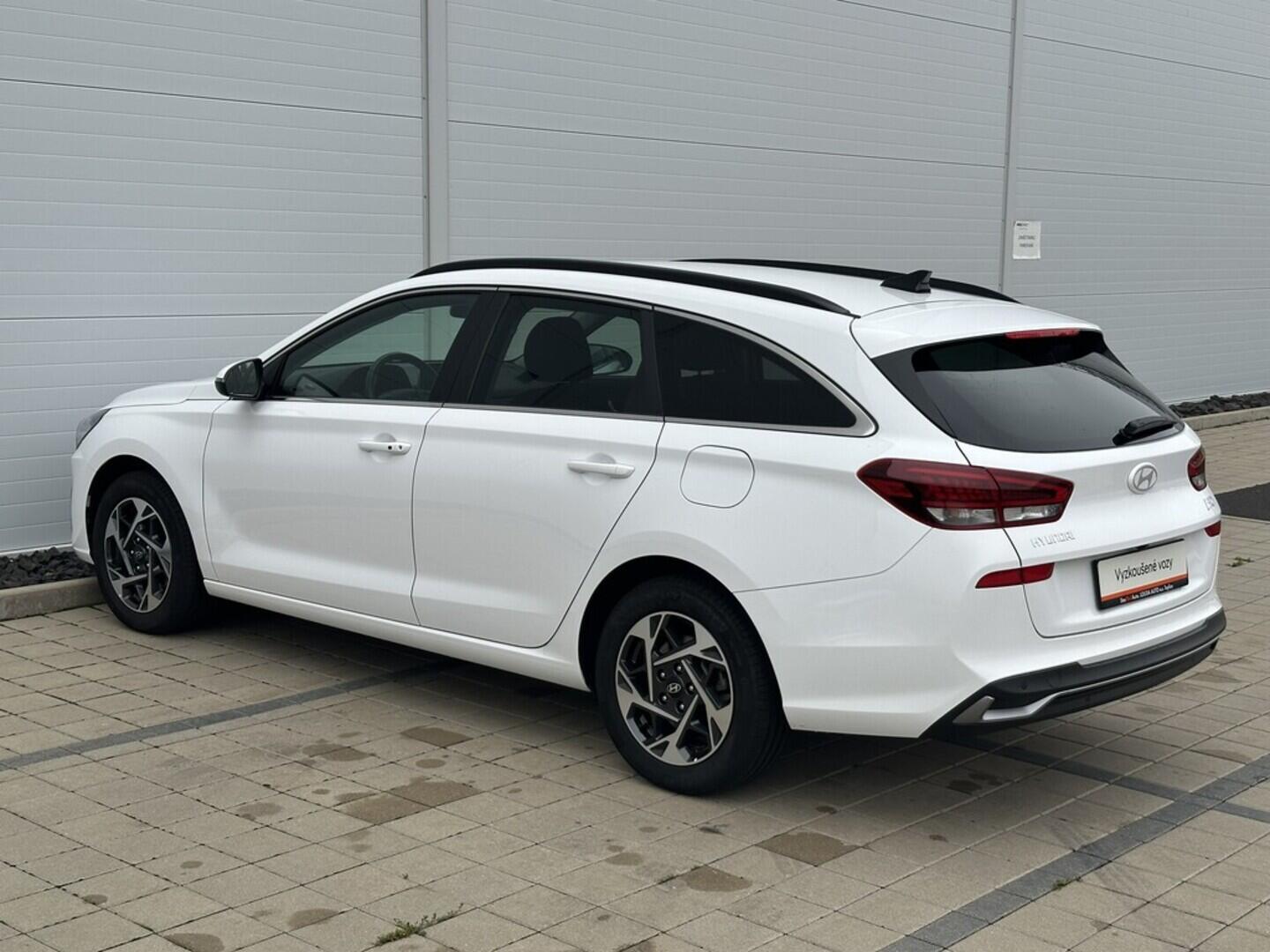 O619V07477_16.webp_I30 WG MY25 Style 1.5  70 kW manuál, DPH