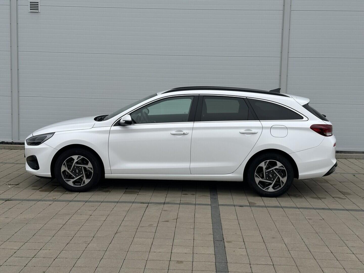 O619V07477_17.webp_I30 WG MY25 Style 1.5  70 kW manuál, DPH