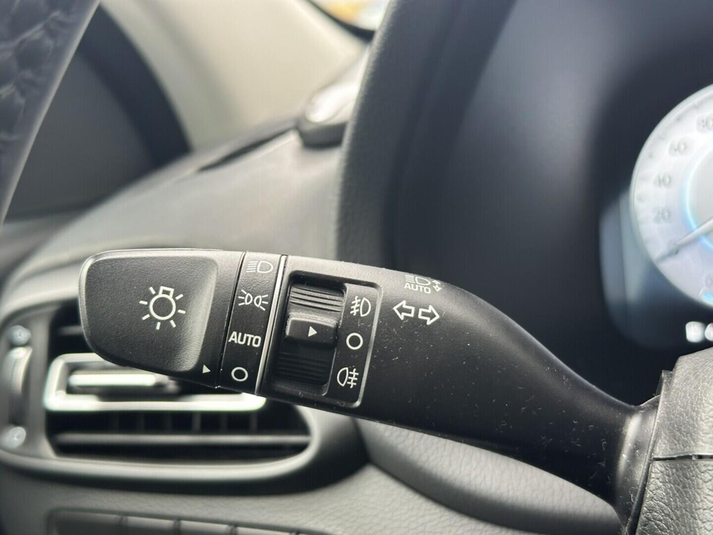 O619V07477_22.webp_I30 WG MY25 Style 1.5  70 kW manuál, DPH