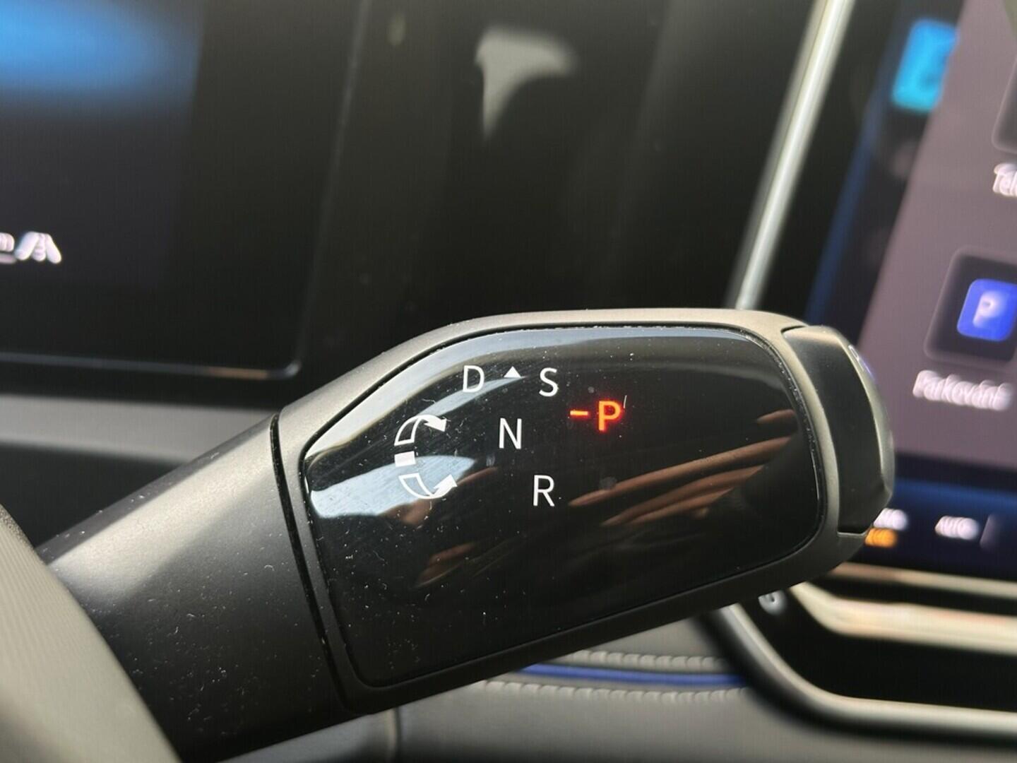 O619V07481_22.webp_TIGUAN 4 Motion R-line 2.0  142 kW automat, DPH