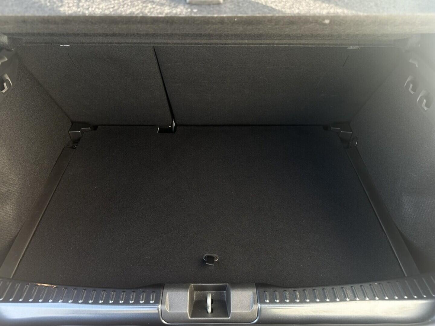 O619V07482_31.webp_SANDERO Stepway 1.0 TCe 67 kW manuál