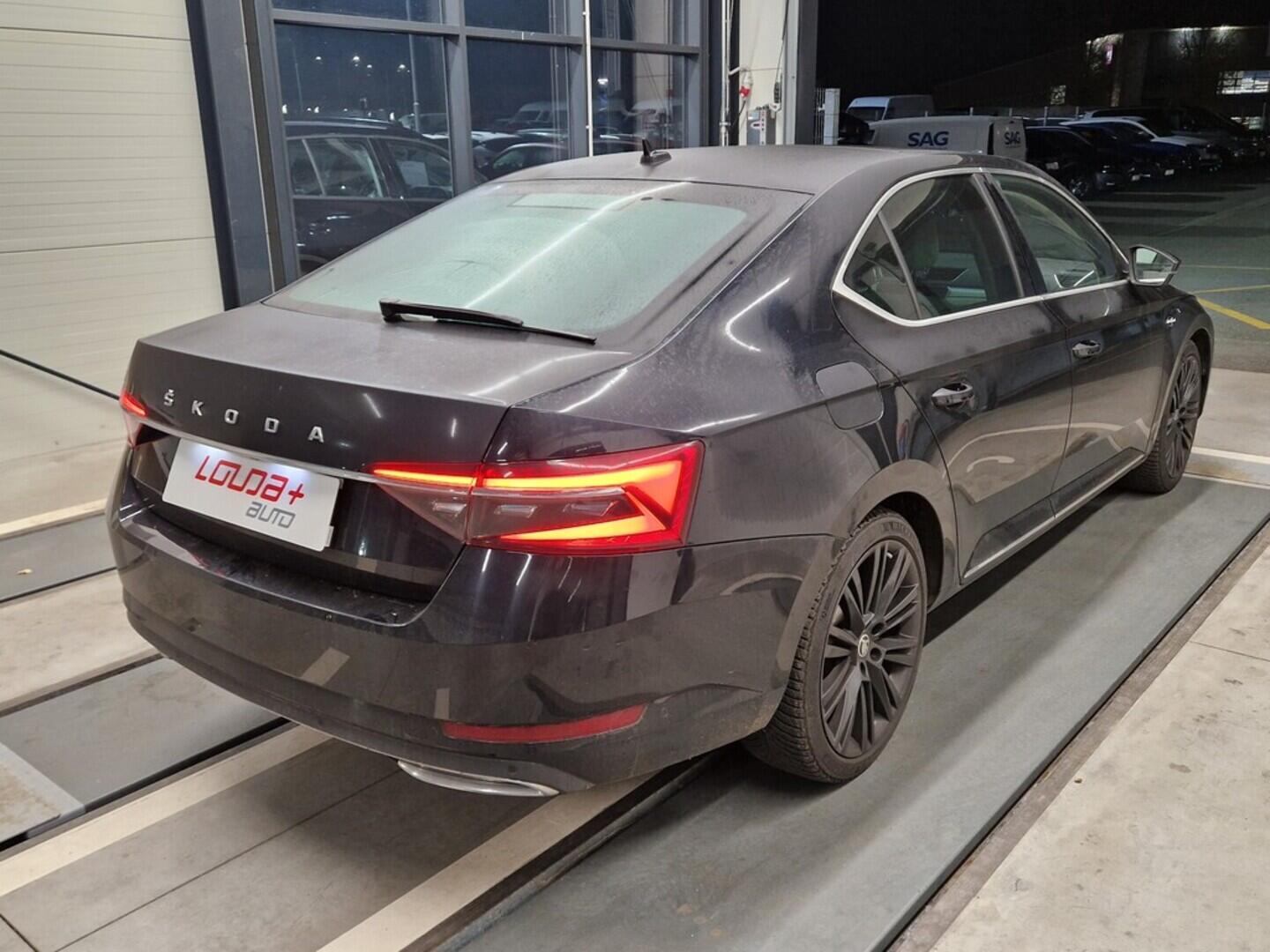 O619V07484_11.webp_SUPERB L&K 2.0 TDI 140 kW automat