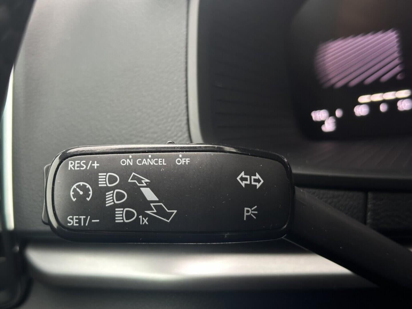 O619V07494_22.webp_KAROQ Ambition 1.5 TSI 110 kW manuál, DPH