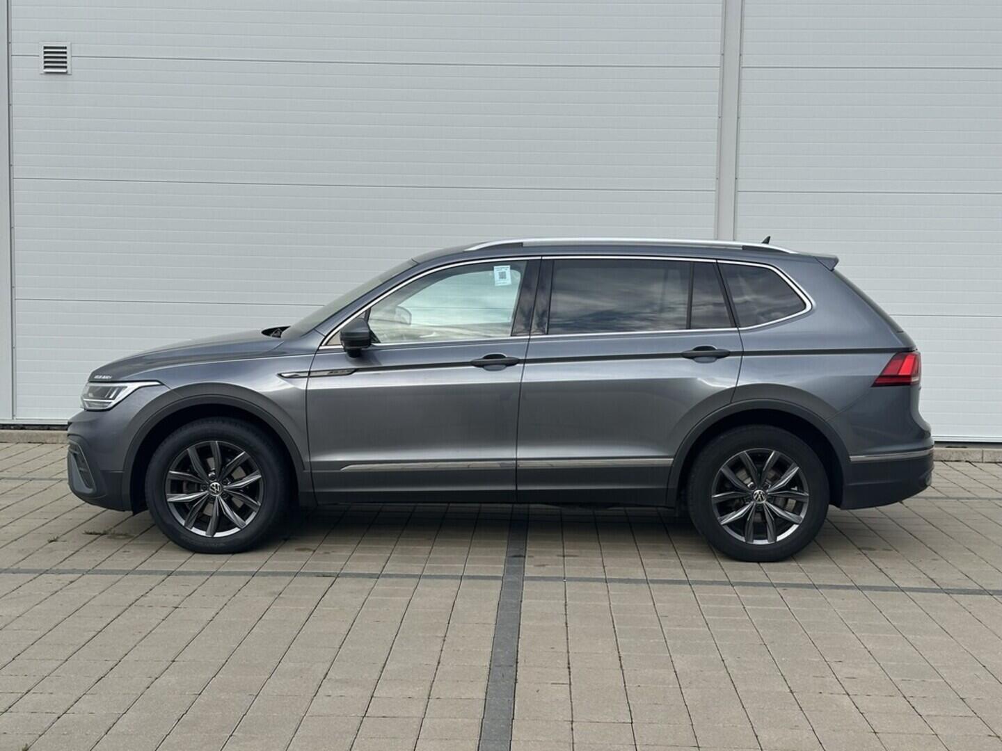 O619V07495_17.webp_TIGUAN ALLSPACE Life 2.0 TDI 110 kW manuál, DPH