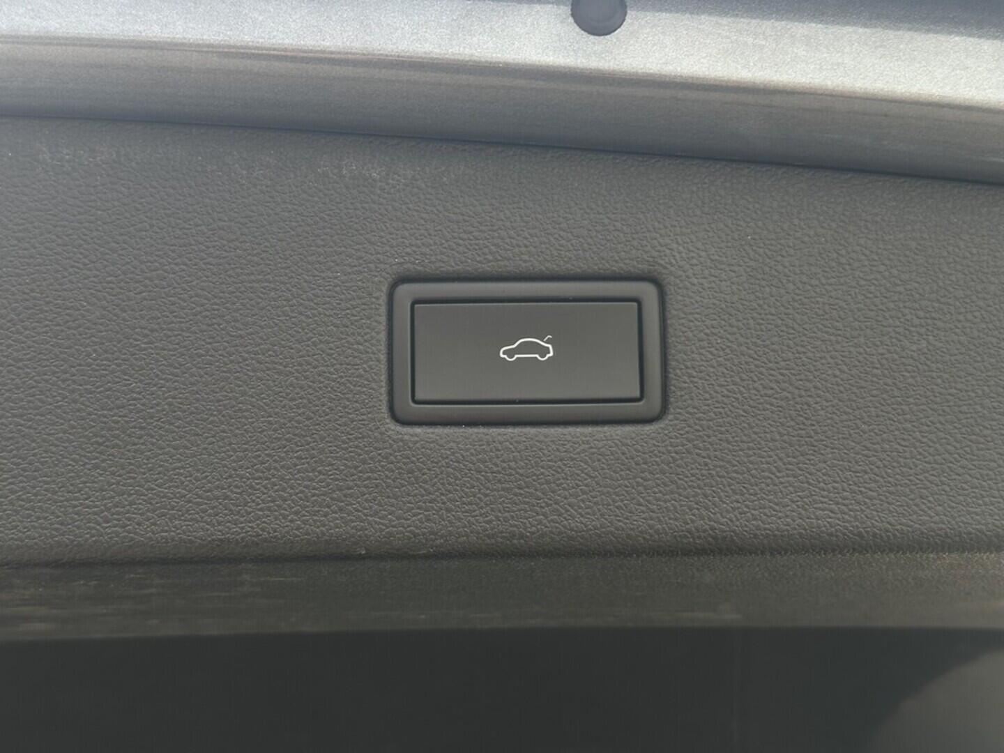 O619V07495_35.webp_TIGUAN ALLSPACE Life 2.0 TDI 110 kW manuál, DPH