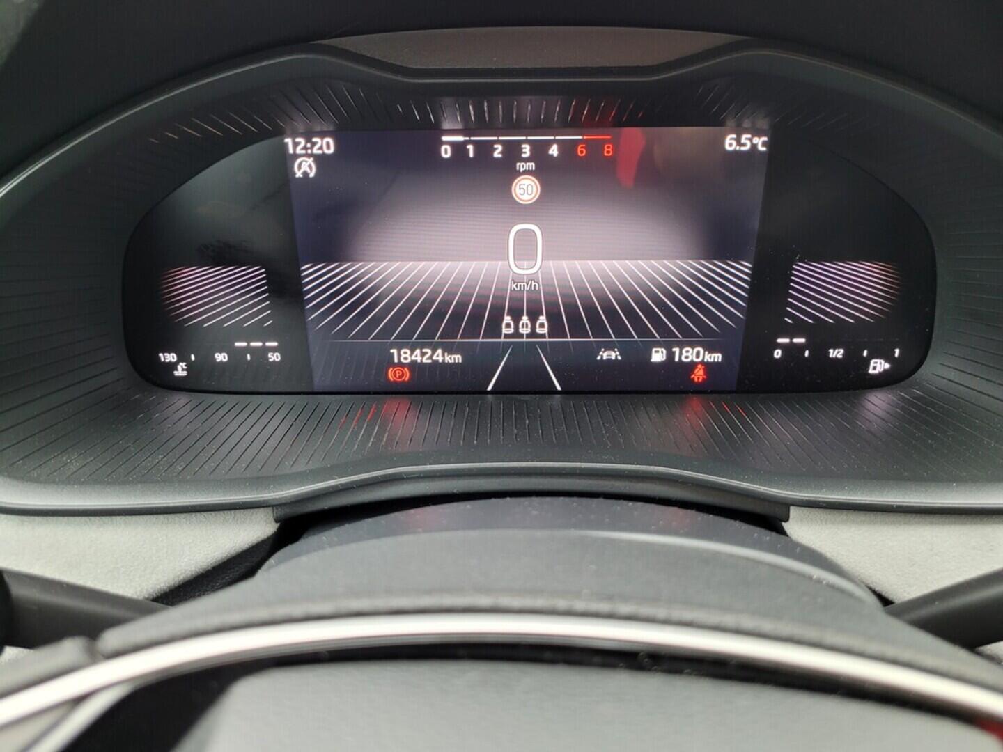 O619V07498_17.webp_SCALA Top Selection 1.5 TSI 110 kW manuál, DPH