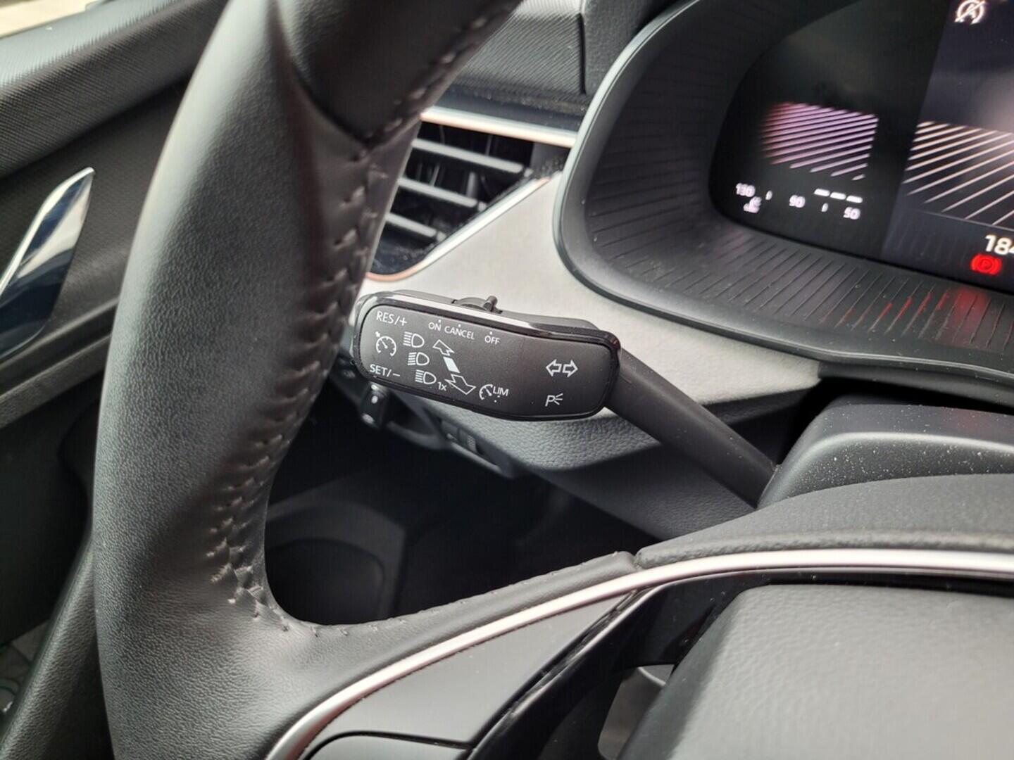 O619V07498_21.webp_SCALA Top Selection 1.5 TSI 110 kW manuál, DPH