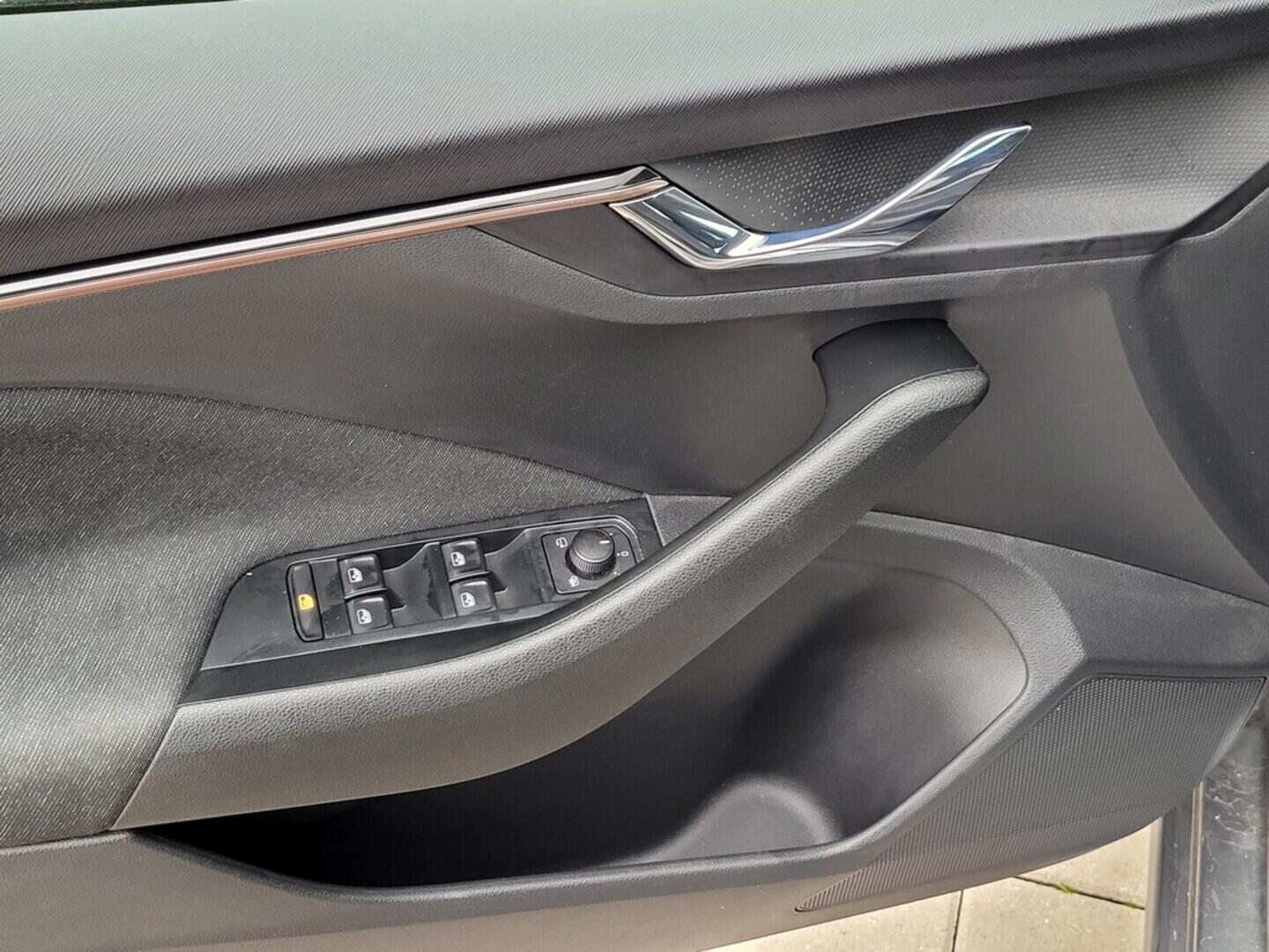 O619V07498_30.webp_SCALA Top Selection 1.5 TSI 110 kW manuál, DPH