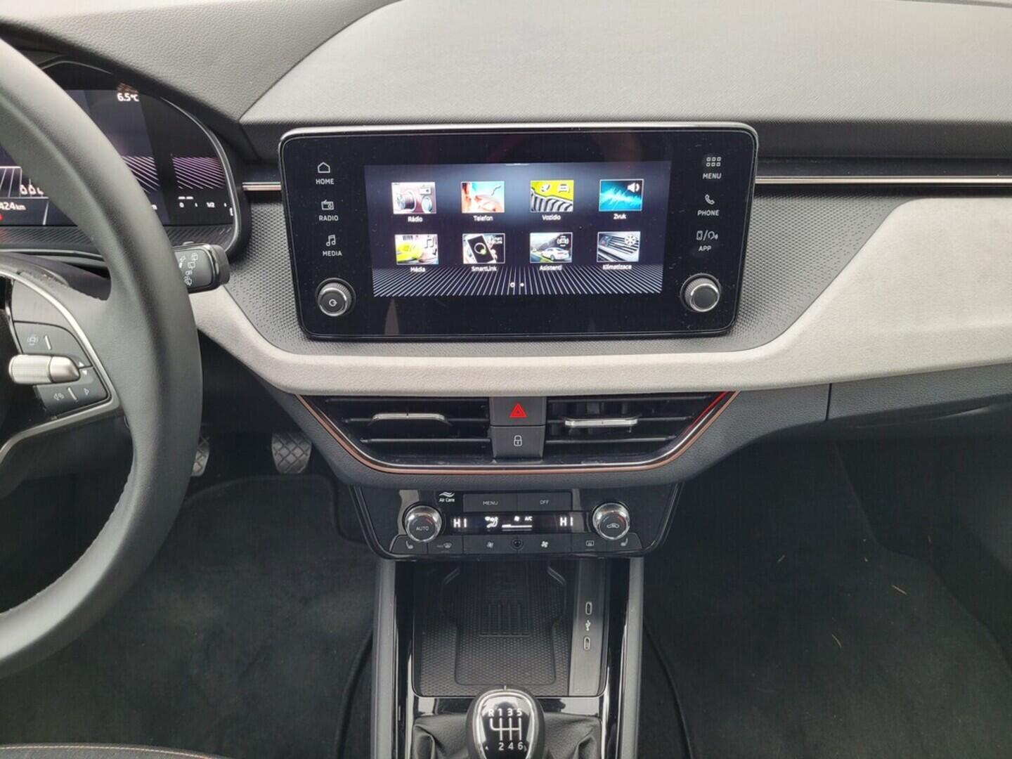 O619V07498_34.webp_SCALA Top Selection 1.5 TSI 110 kW manuál, DPH