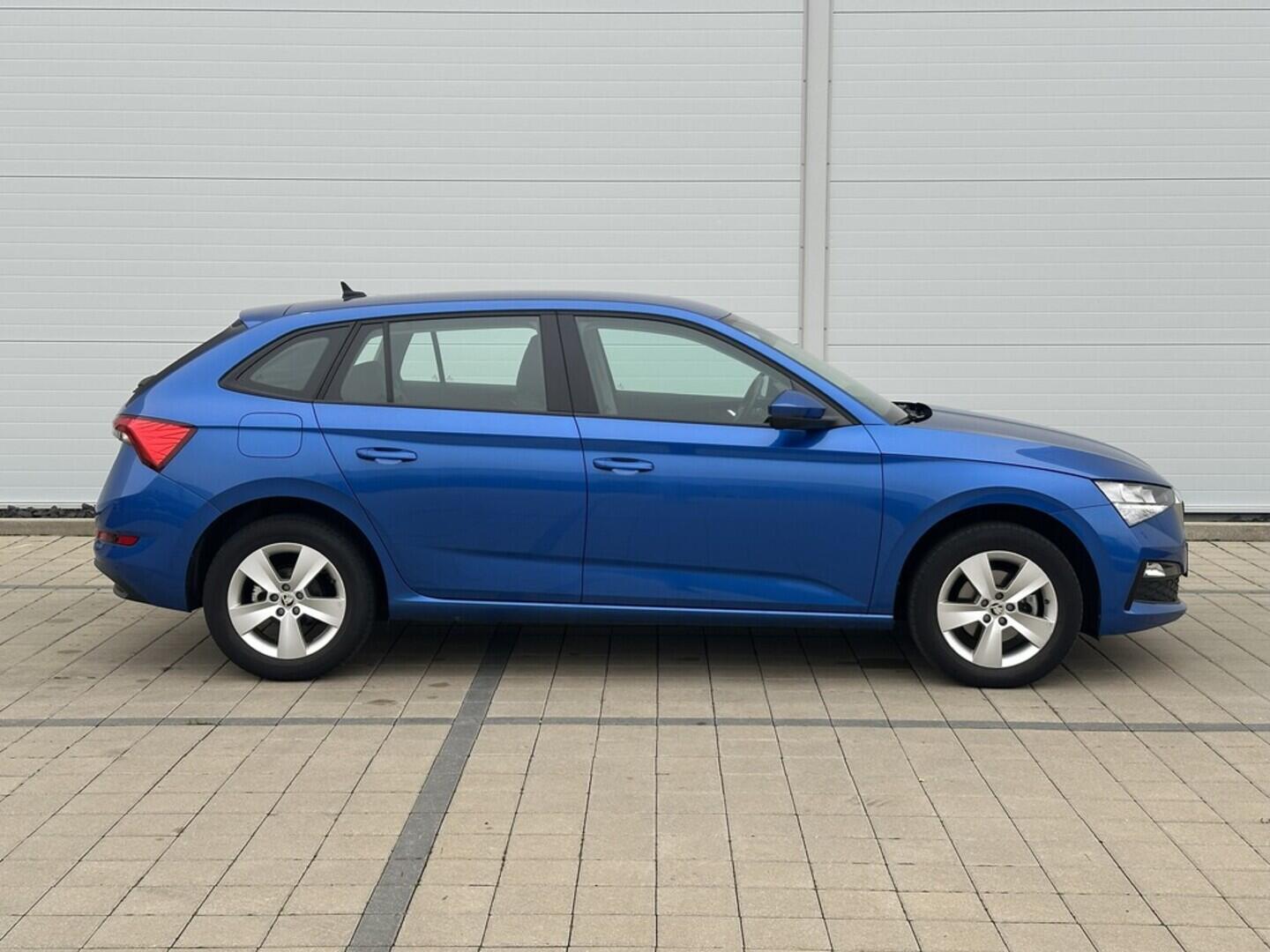 O619V07501_13.webp_SCALA Ambition 1.0 TSI 81 kW manuál, DPH