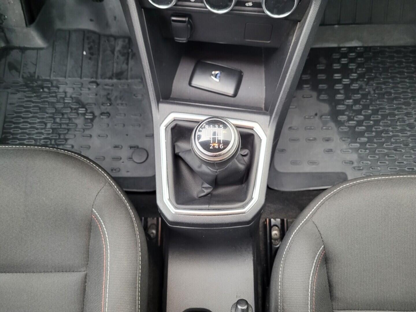 O619V07502_21.webp_JOGGER Extreme 1.0 TCe 67 kW manuál, DPH