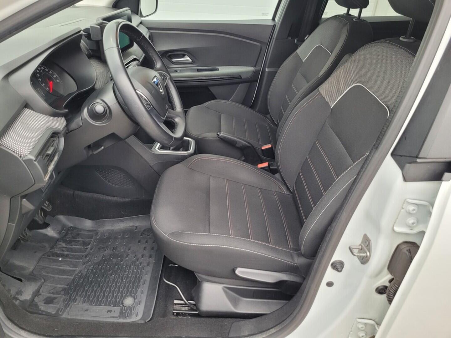 O619V07502_34.webp_JOGGER Extreme 1.0 TCe 67 kW manuál, DPH