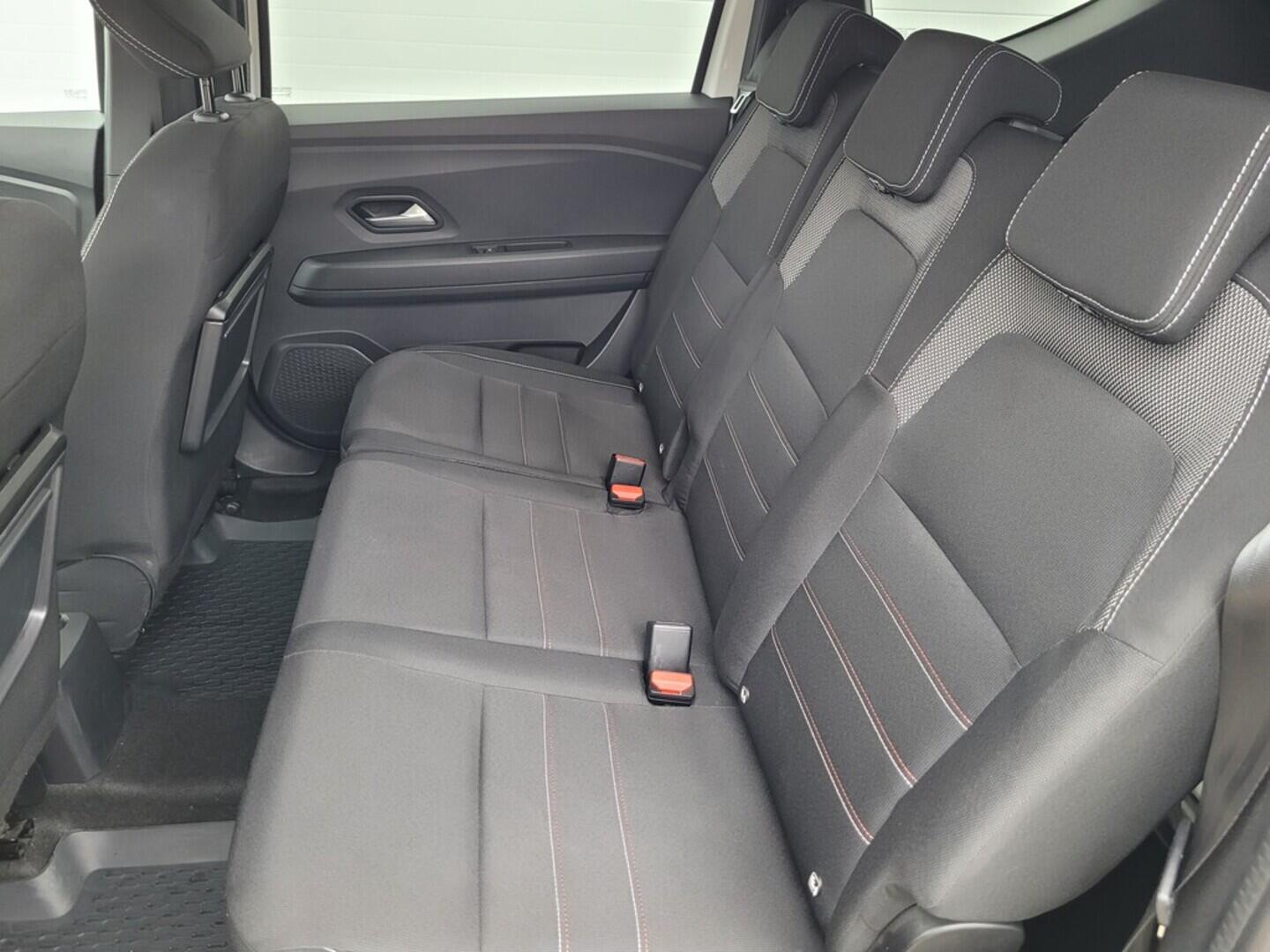 O619V07502_35.webp_JOGGER Extreme 1.0 TCe 67 kW manuál, DPH