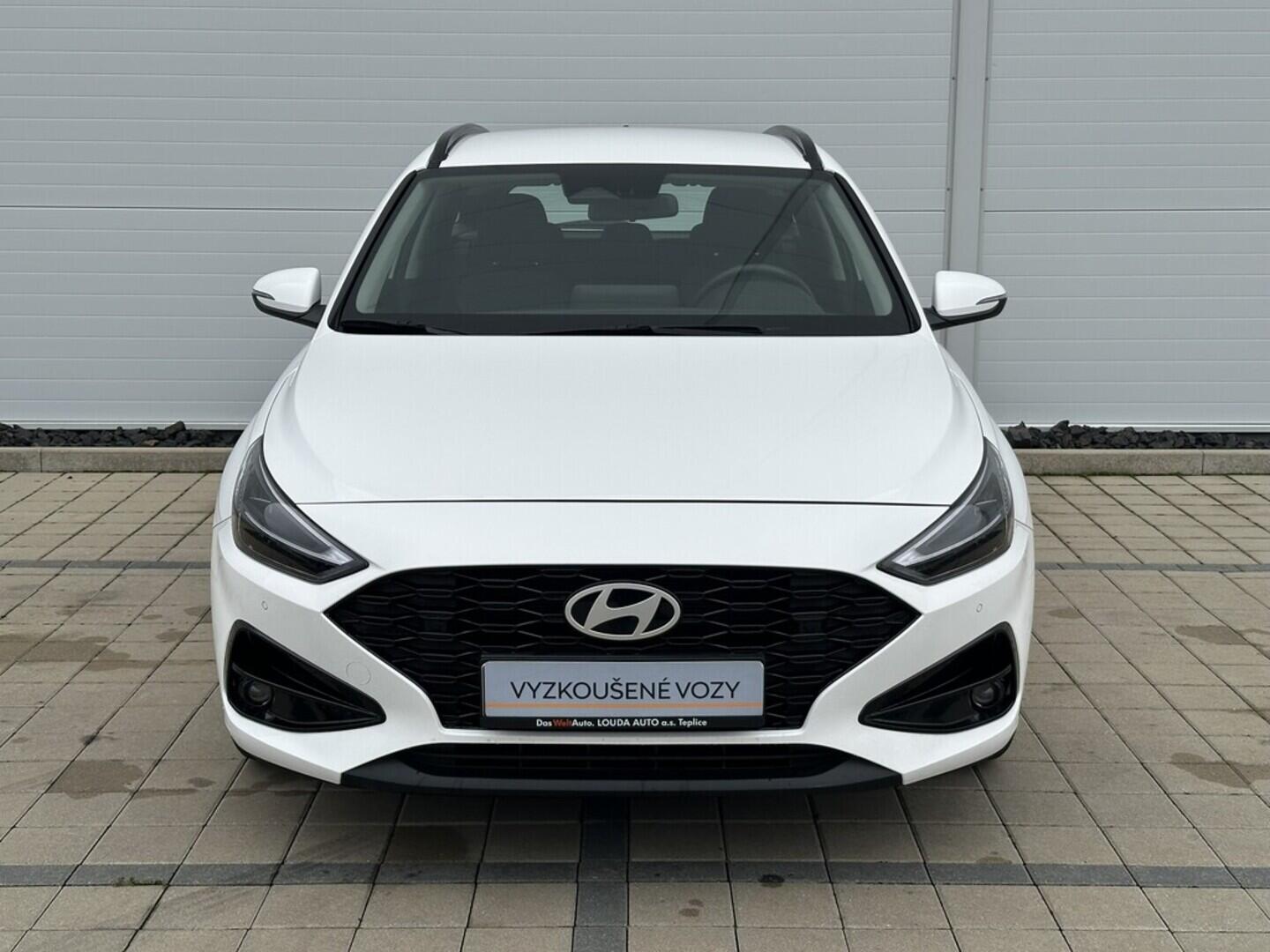 O619V07503_11.webp_I30 WG MY25 Smart   70 kW manuál, DPH