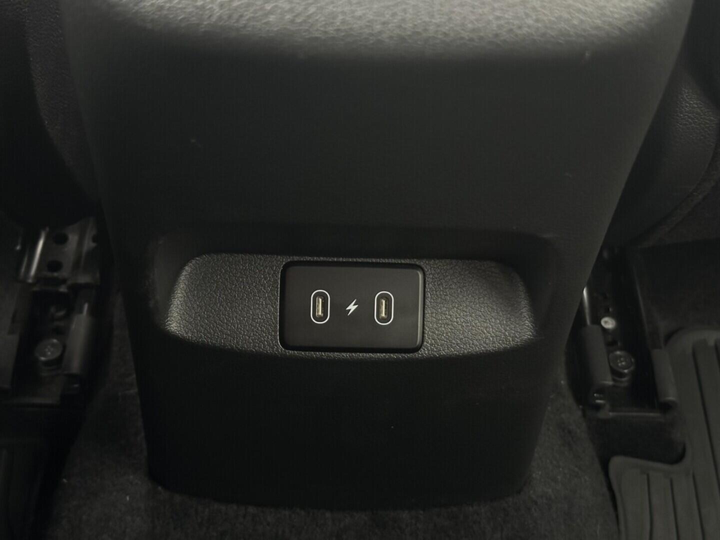 O619V07503_29.webp_I30 WG MY25 Smart   70 kW manuál, DPH