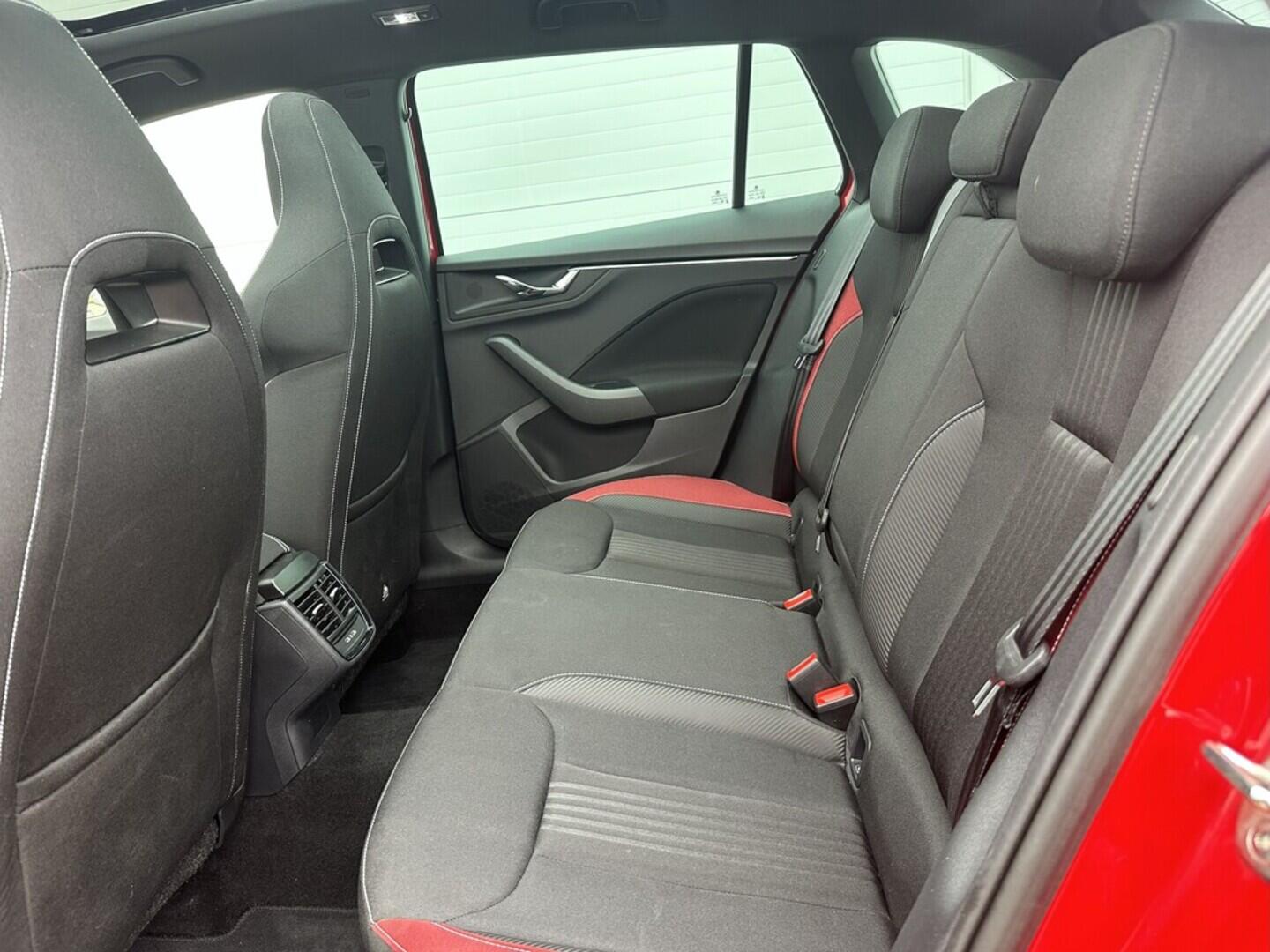 O619V07506_22.webp_SCALA Monte Carlo 1.5 TSI 110 kW automat, DPH