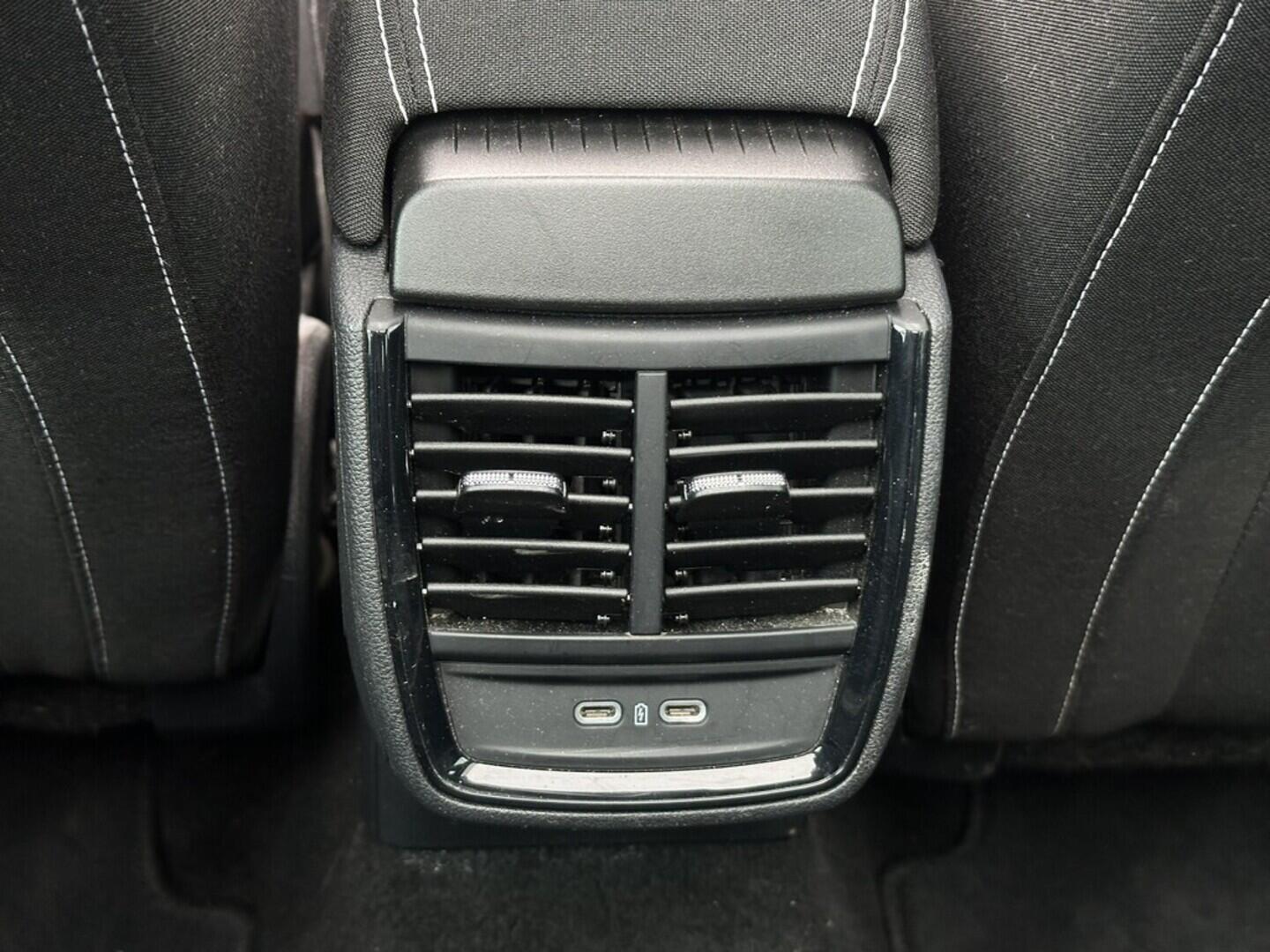 O619V07506_25.webp_SCALA Monte Carlo 1.5 TSI 110 kW automat, DPH