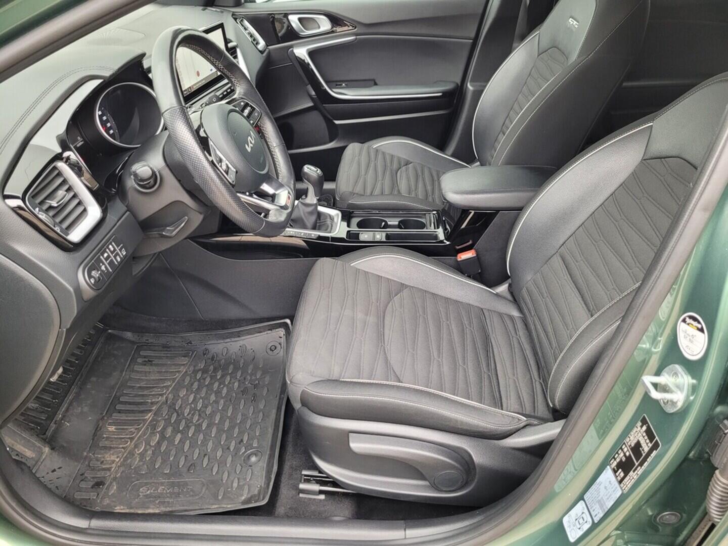 O619V07508_32.webp_PRO_CEED GT-line 1.5 T-GDI 117 kW manuál