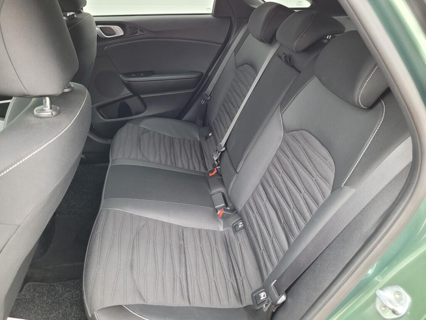 O619V07508_33.webp_PRO_CEED GT-line 1.5 T-GDI 117 kW manuál