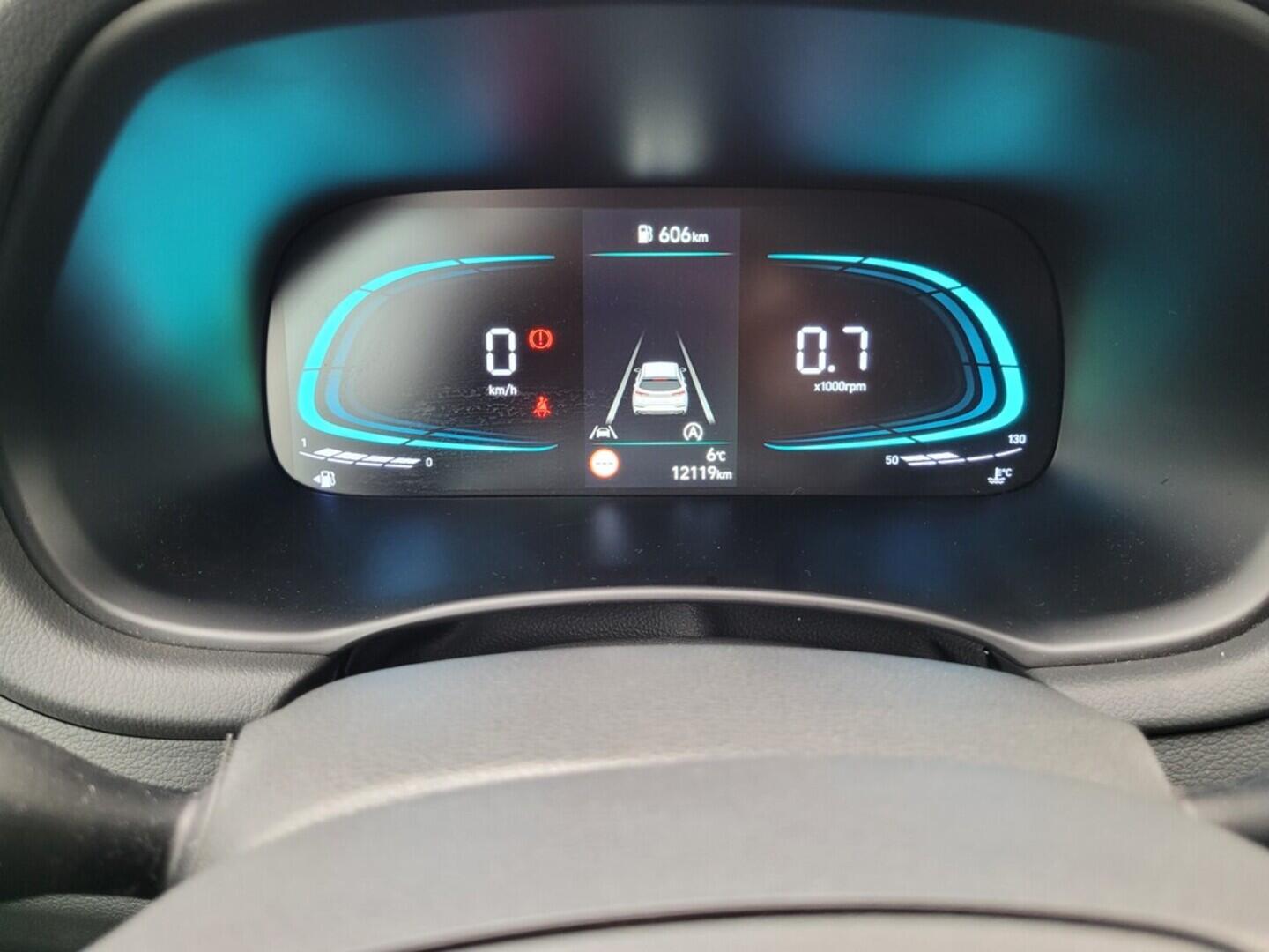 O619V07509_17.webp_I30 Family 1.5 DPI 70 kW manuál, DPH