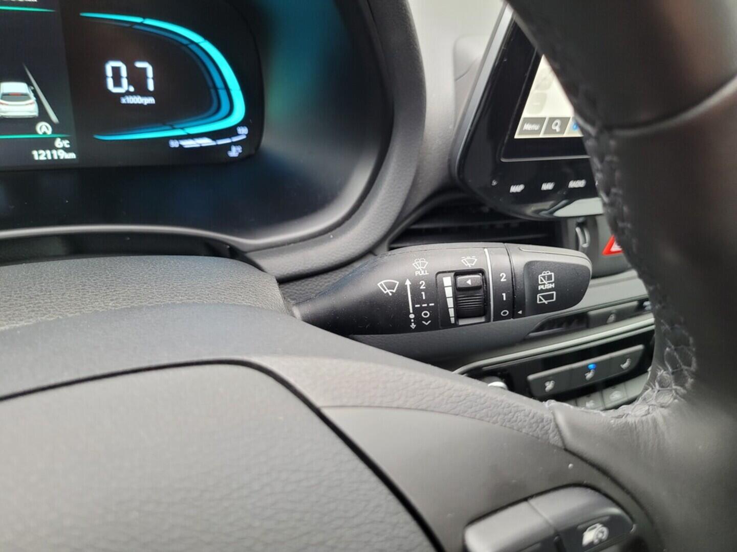 O619V07509_22.webp_I30 Family 1.5 DPI 70 kW manuál, DPH