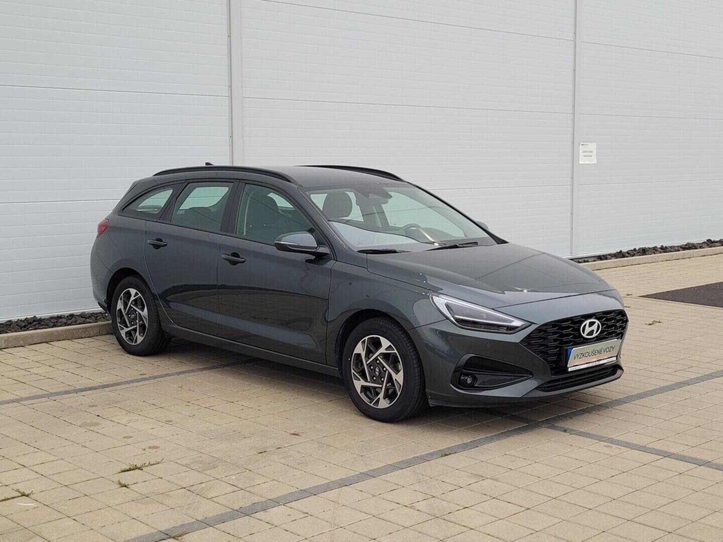 O619V07510_11.webp_I30 Smart 1.5 DPI 70 kW manuál, DPH