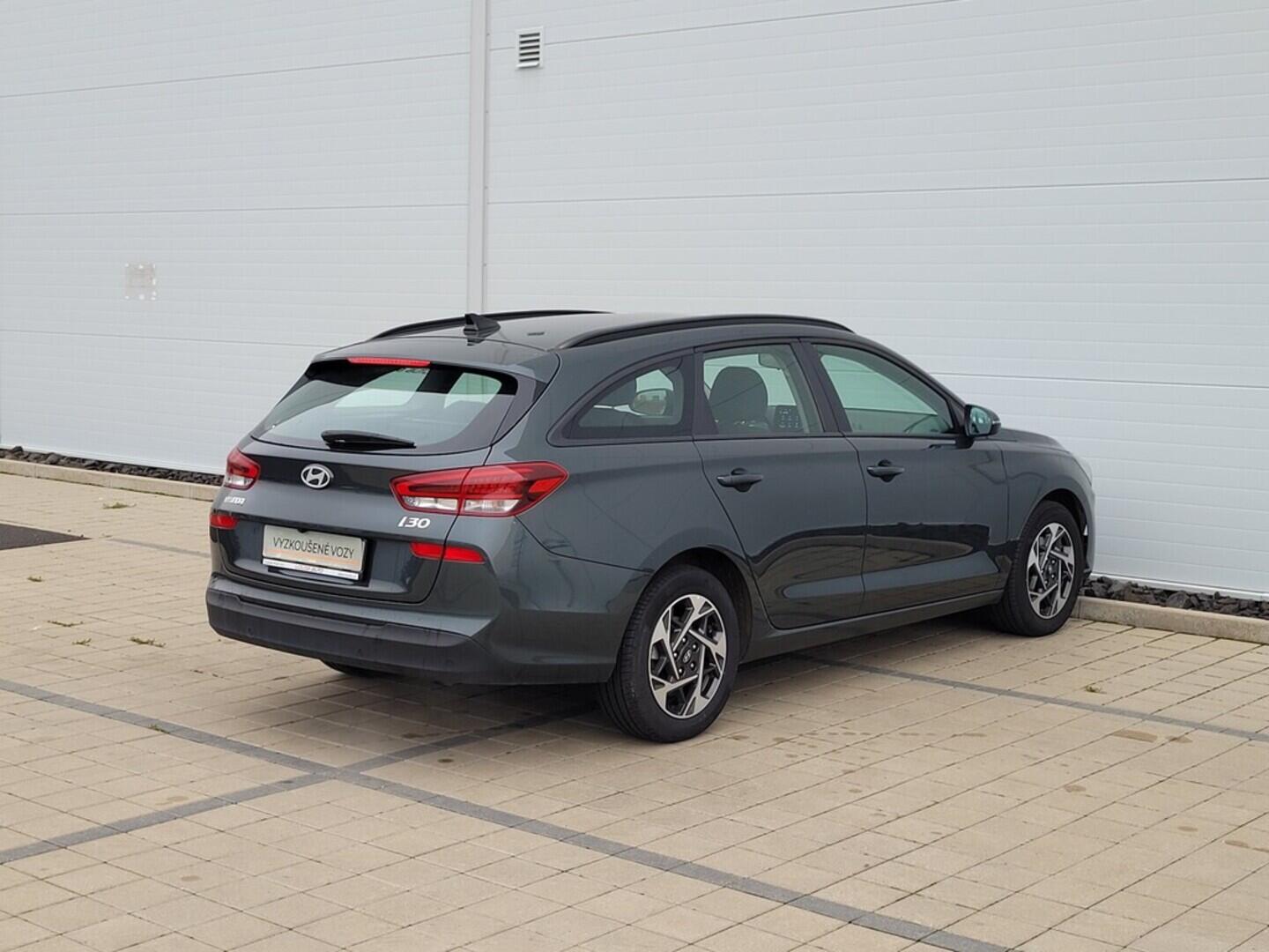 O619V07510_13.webp_I30 Smart 1.5 DPI 70 kW manuál, DPH