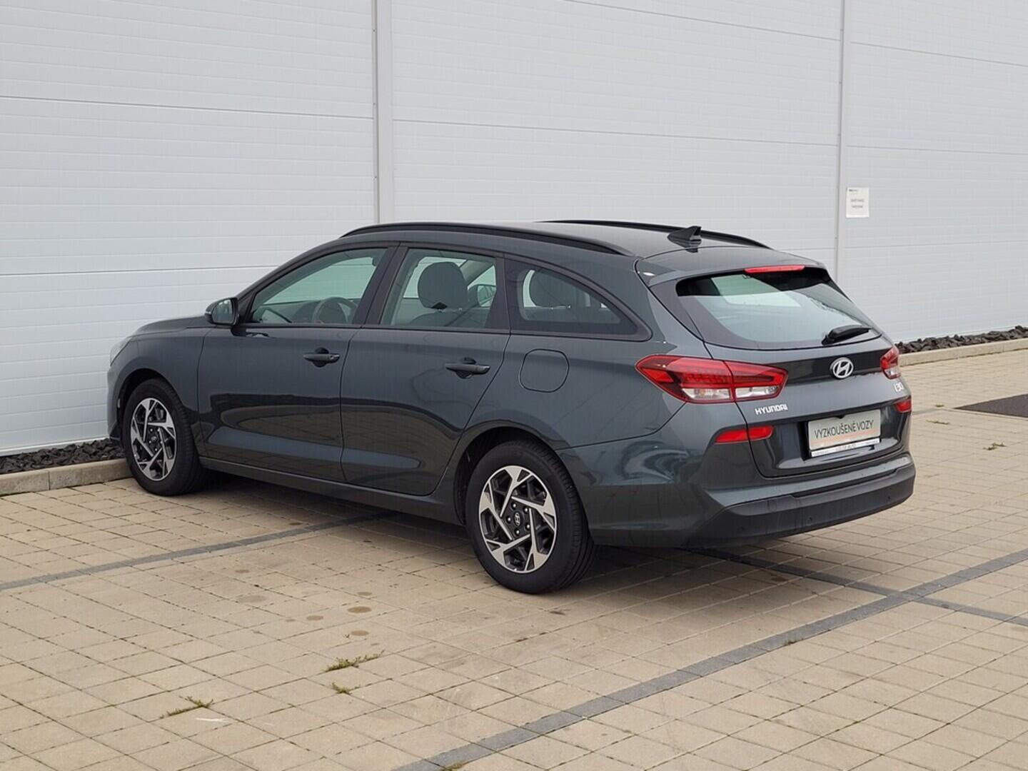 O619V07510_14.webp_I30 Smart 1.5 DPI 70 kW manuál, DPH