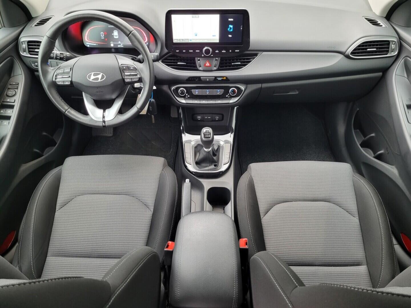 O619V07510_16.webp_I30 Smart 1.5 DPI 70 kW manuál, DPH