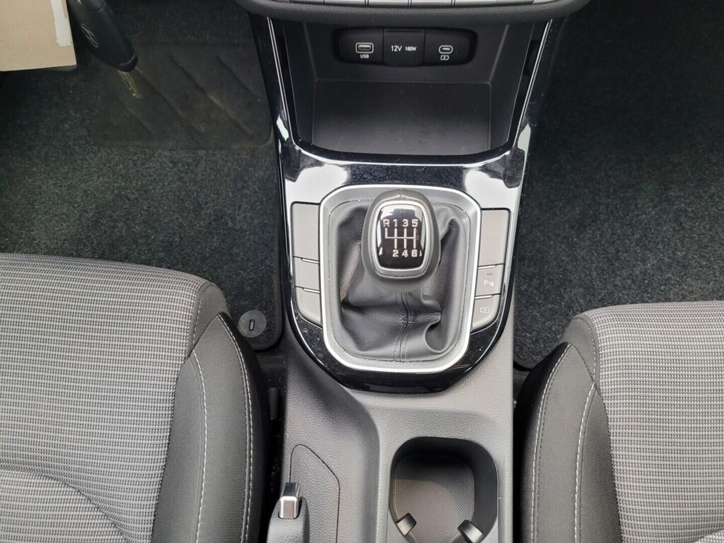 O619V07510_20.webp_I30 Smart 1.5 DPI 70 kW manuál, DPH