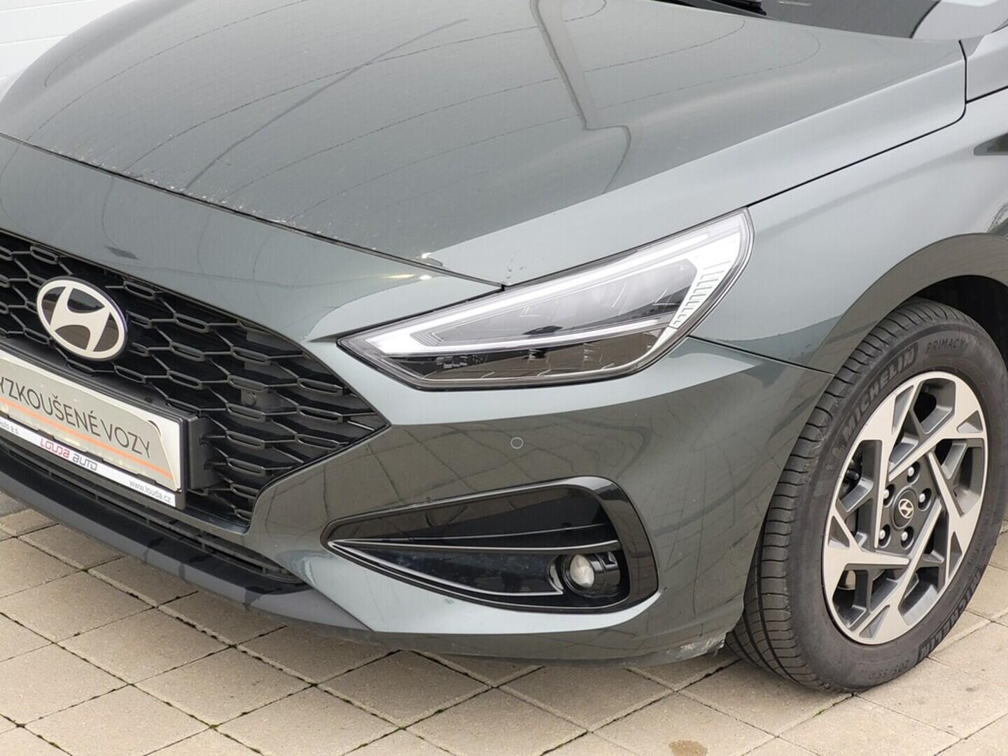 O619V07510_29.webp_I30 Smart 1.5 DPI 70 kW manuál, DPH