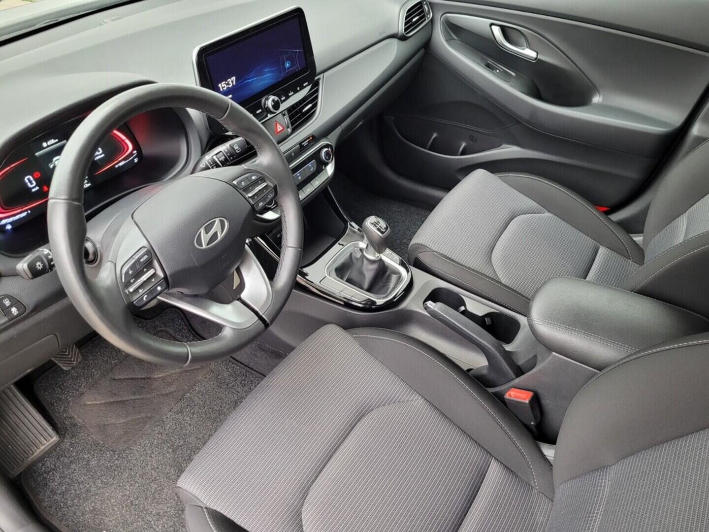 O619V07510_31.webp_I30 Smart 1.5 DPI 70 kW manuál, DPH